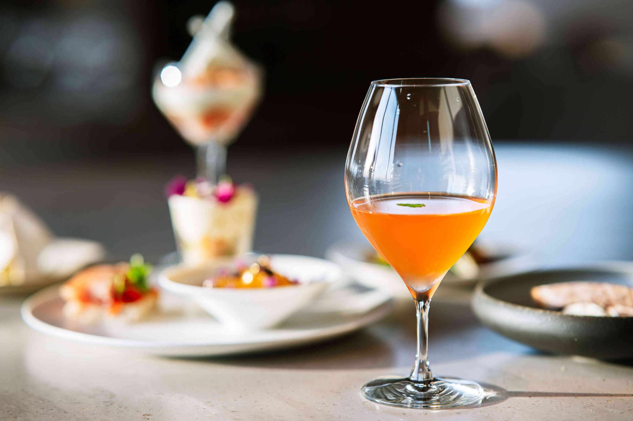 Aperitivo auf der Terrasse im Café Brennpunkt